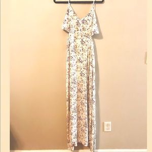 RUE 21- Sun flower sun dress w/ side slits
